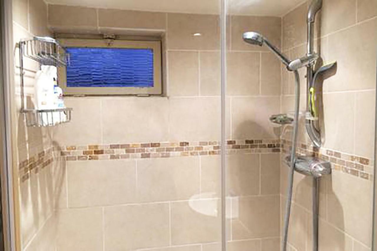 Village Homestay B&B Near Oxford Haddenham  Экстерьер фото